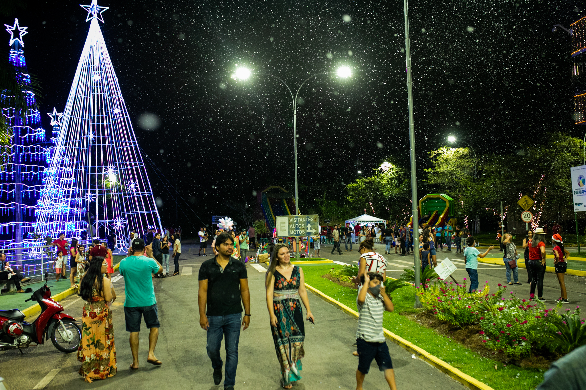 Acender das luzes no Centro Administrativo e cantata natalina